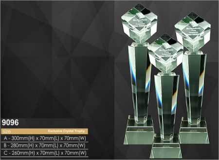 Crystal Cube Trophy 9096