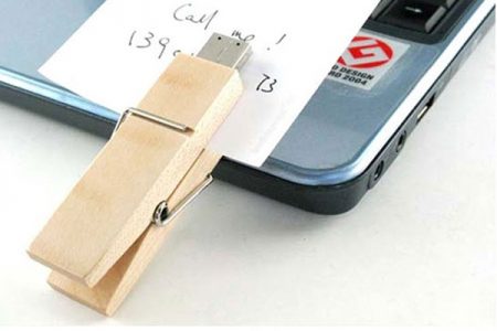 Wooden Cloth Peg USB