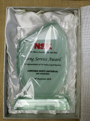 Crystal glass plaque