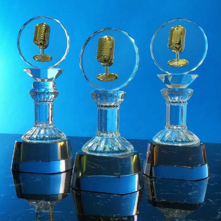 Crystal Trophy Momento - 9362
